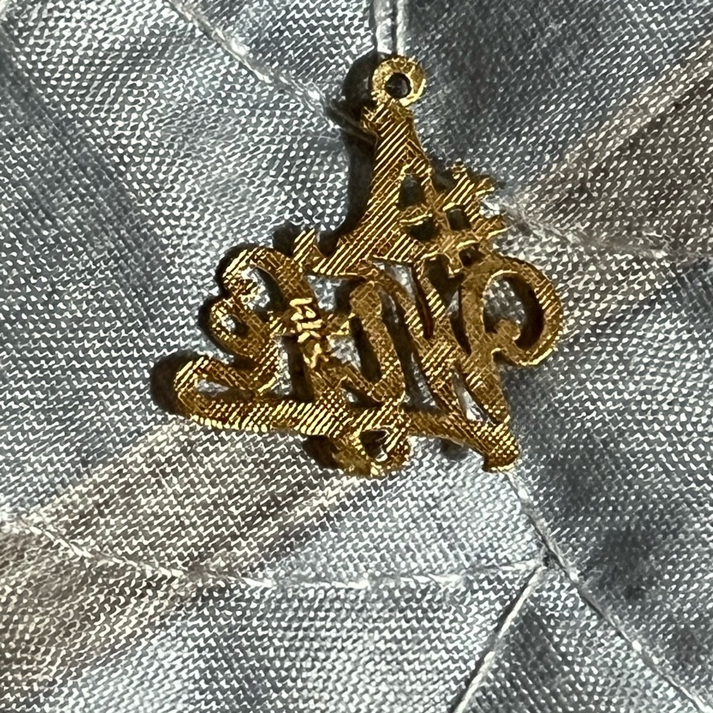 14k yellow gold pendant